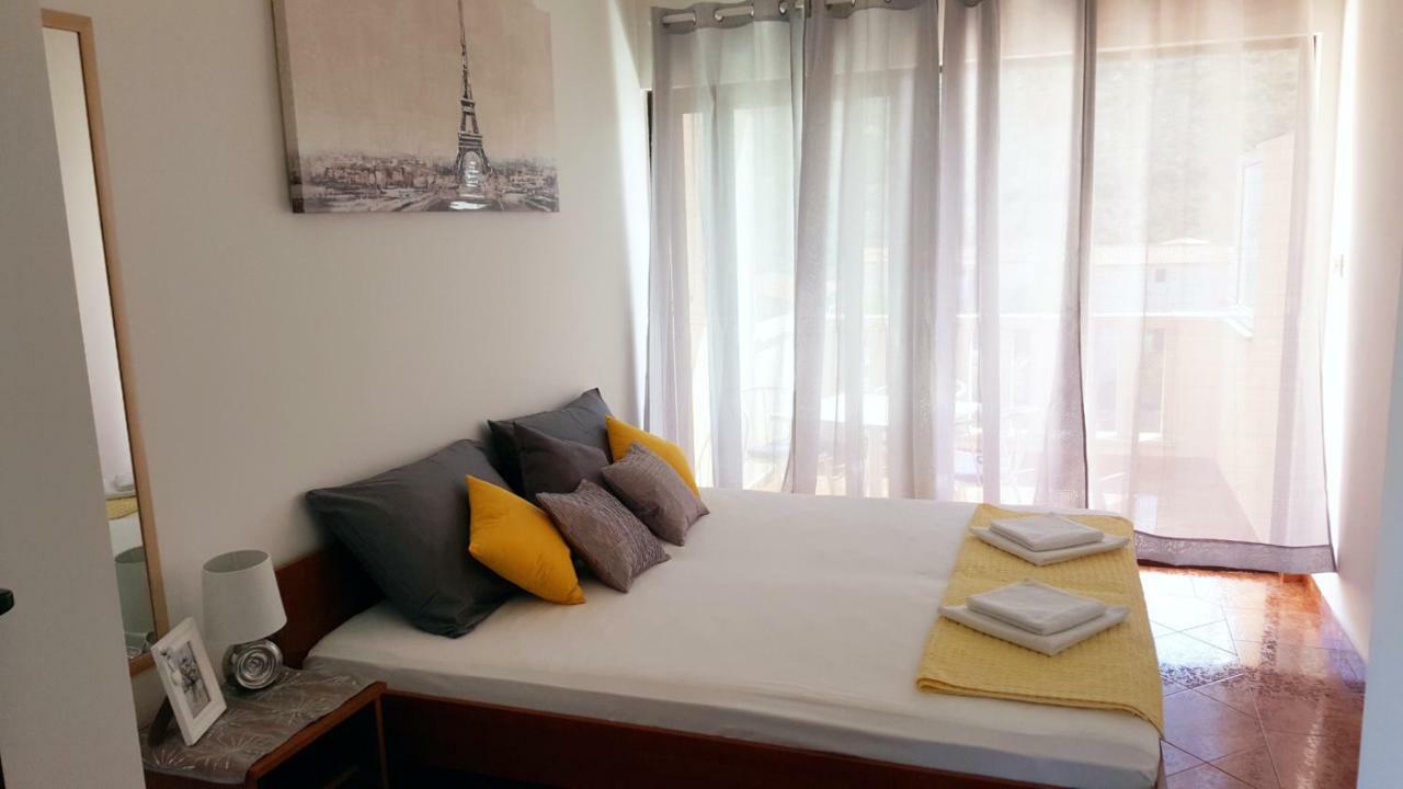 Apartments Antunovic Rogoznica  Buitenkant foto