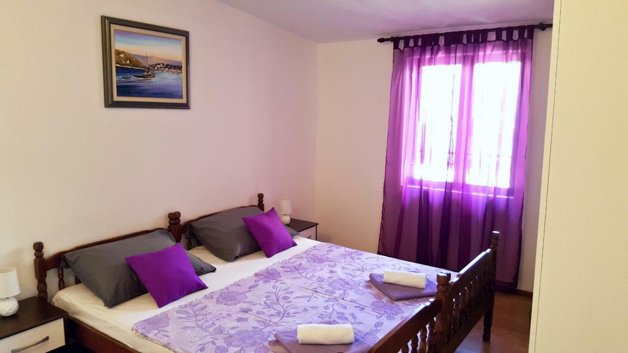 Apartments Antunovic Rogoznica  Buitenkant foto